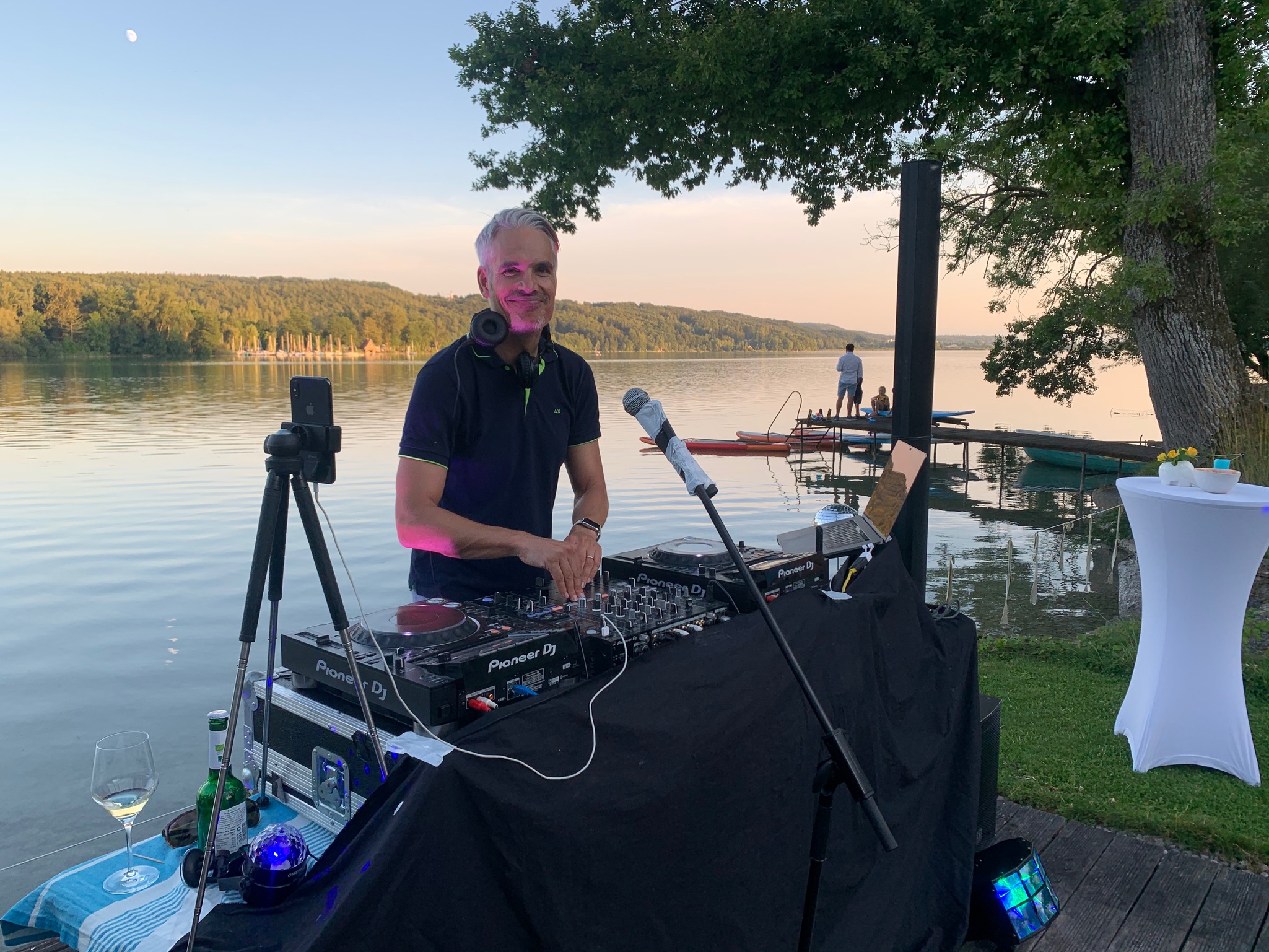 FRIDAY'SGROOVE on Tour / Impression vom Clubbing am See